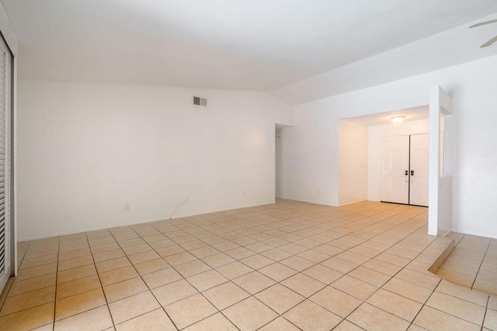 MLS #219135059DA image #10