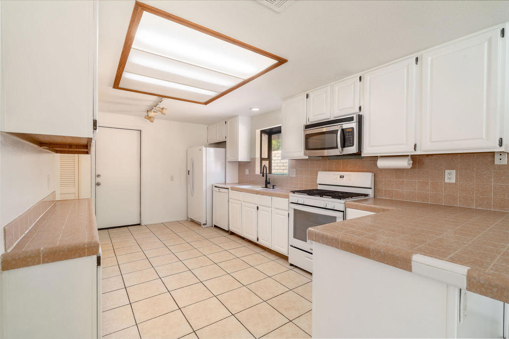 MLS #219135059DA image #15