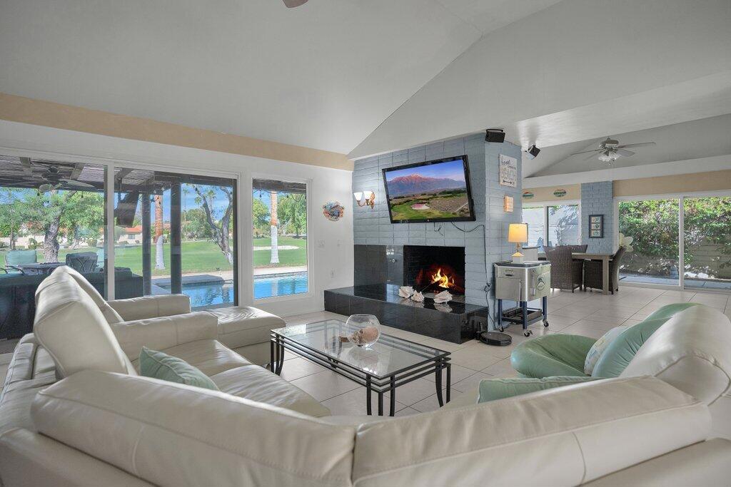 MLS #219135063DA image #9