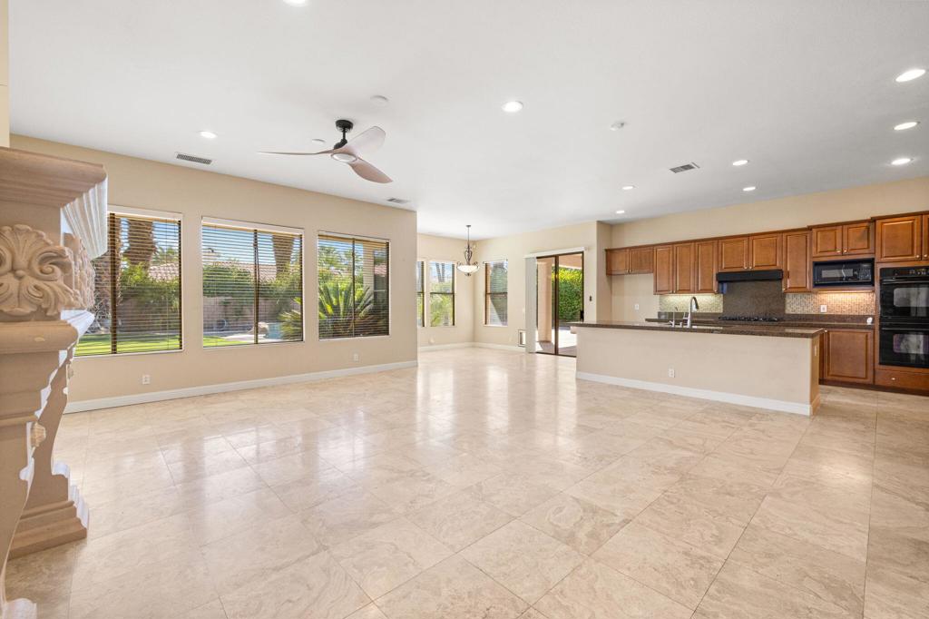 MLS #219135067DA image #2