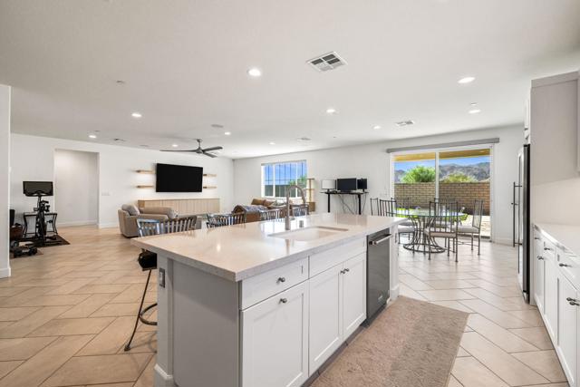 MLS #219135103DA image #11