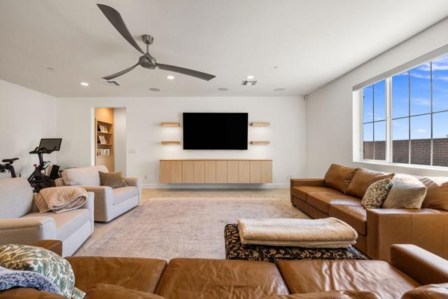 MLS #219135103DA image #16