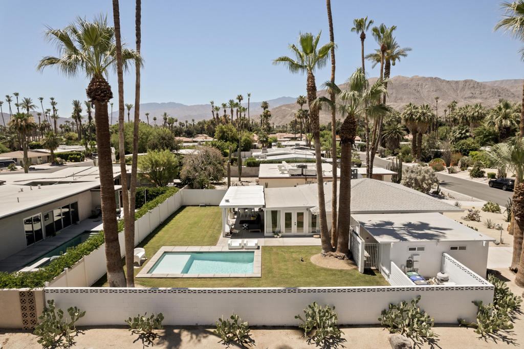 MLS #219135142PS image #2