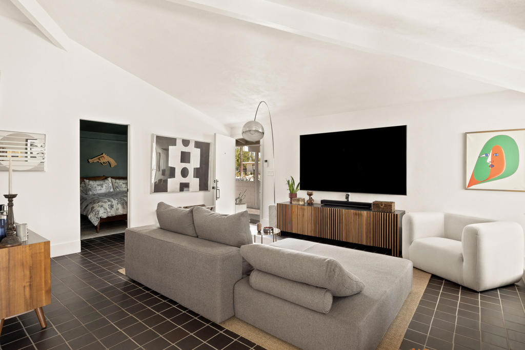 MLS #219135142PS image #6