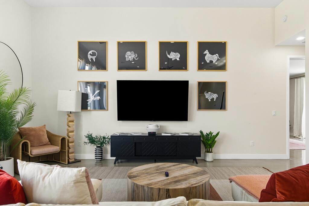 MLS #219135163DA image #3