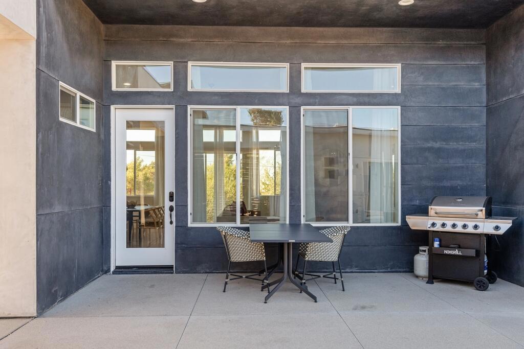 MLS #219135163DA image #32