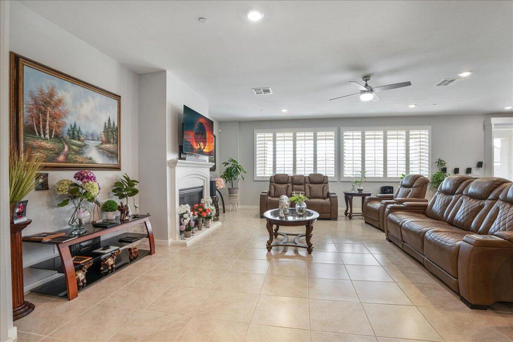 MLS #219135183DA image #9