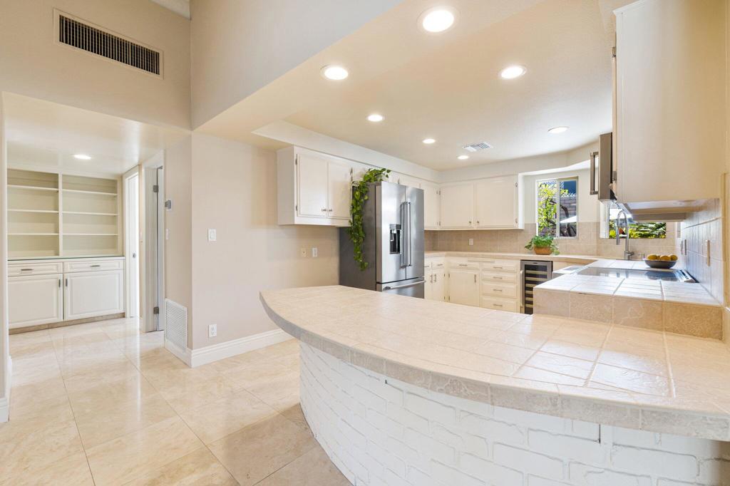 MLS #219135185DA image #12