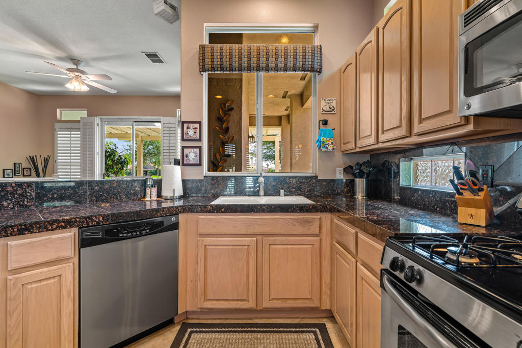 MLS #219135199DA image #17