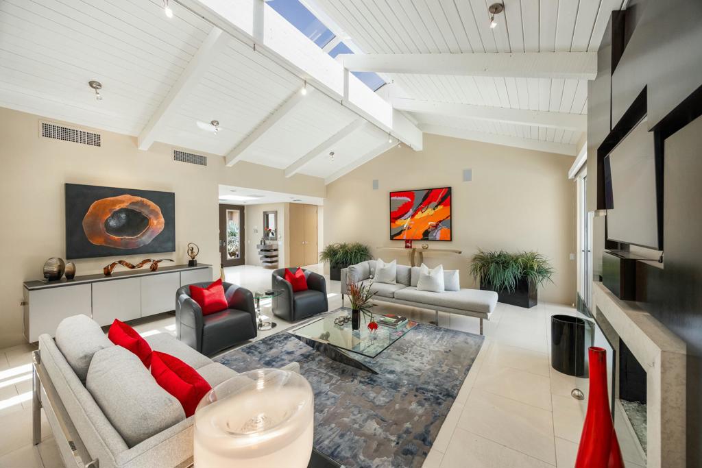 MLS #219135206DA image #14