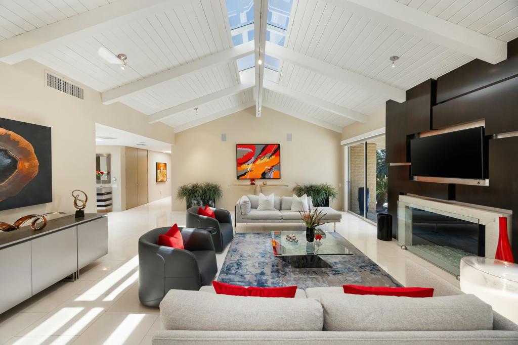 MLS #219135206DA image #3