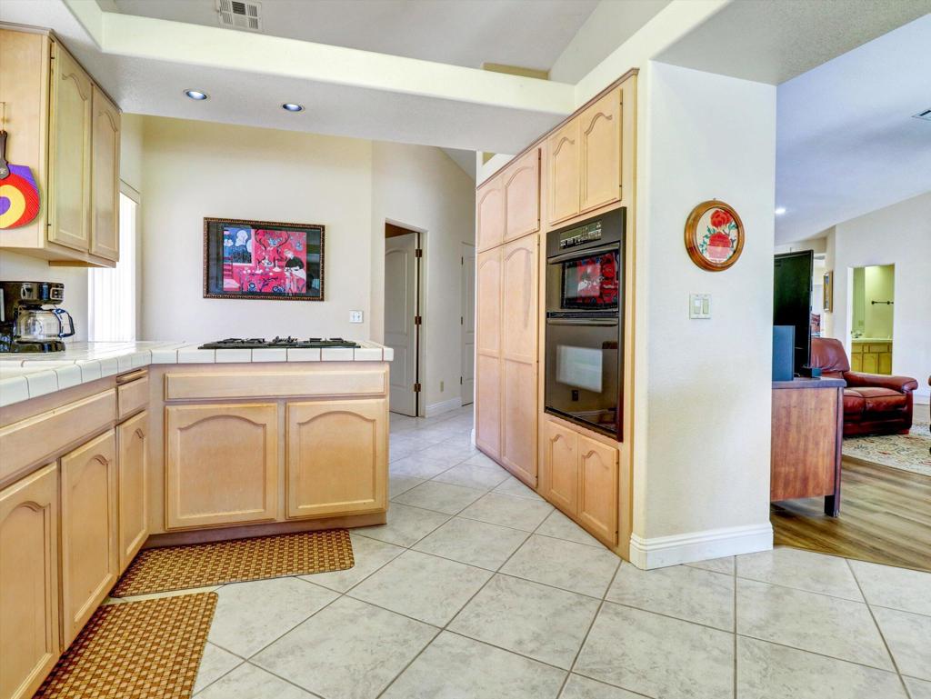 MLS #219135213DA image #14