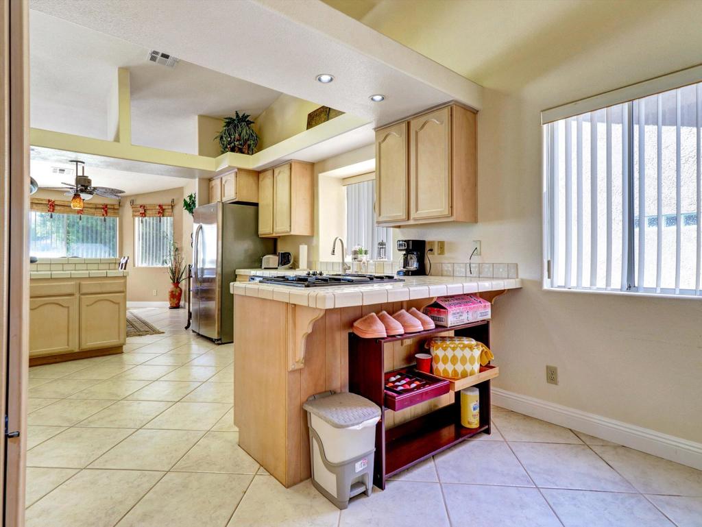 MLS #219135213DA image #16