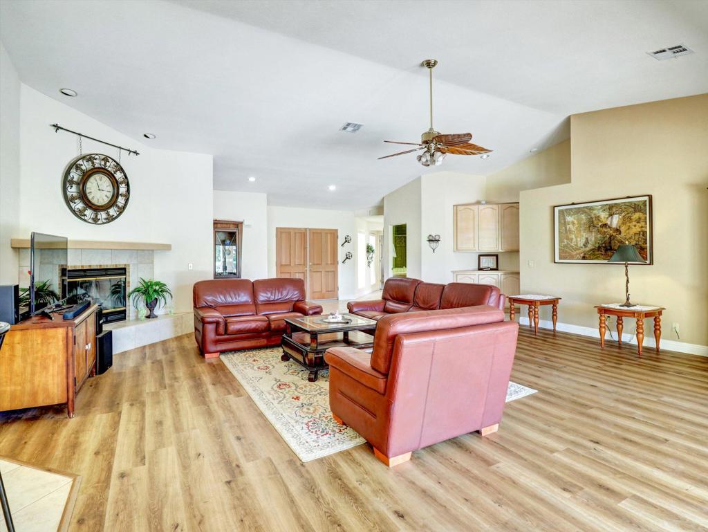 MLS #219135213DA image #6