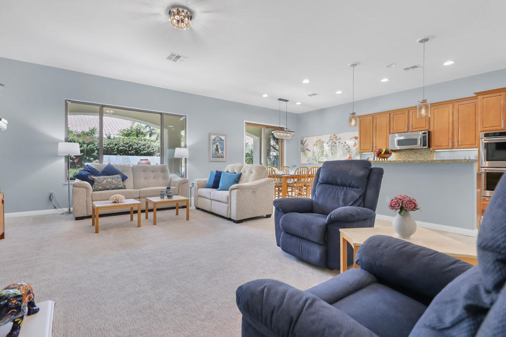 MLS #219135230DA image #3