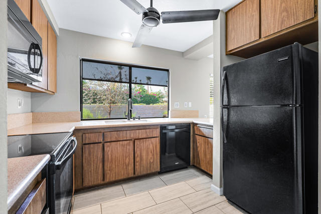 MLS #219135231DA image #10