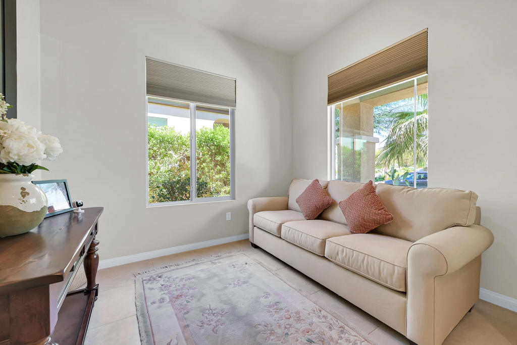 MLS #219135234DA image #3