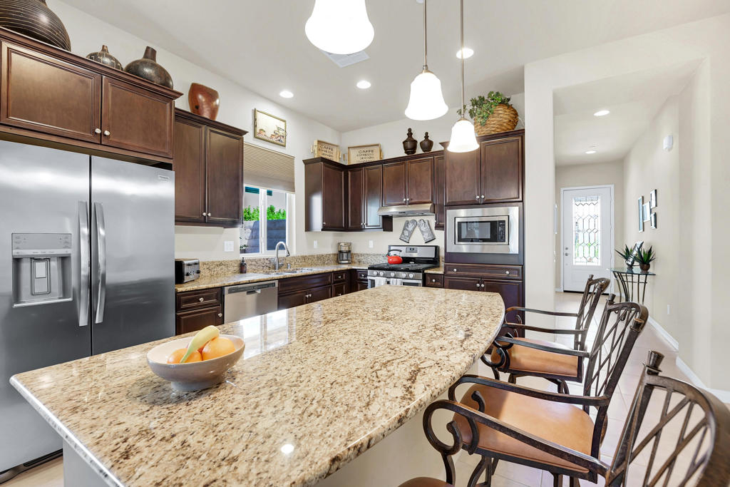 MLS #219135234DA image #4