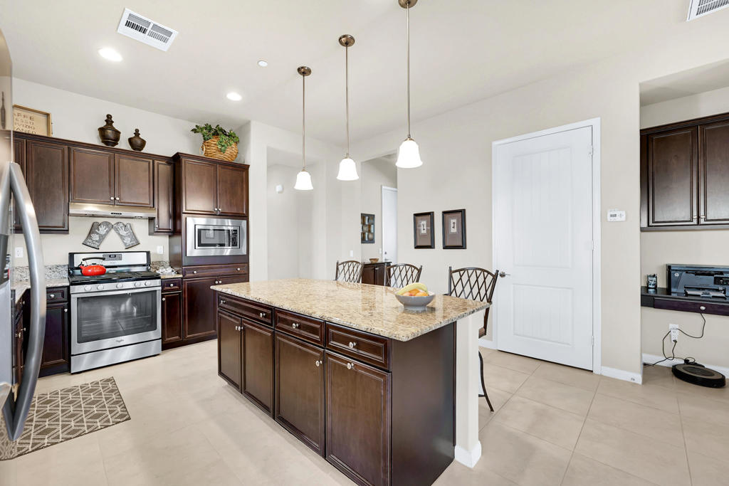 MLS #219135234DA image #5