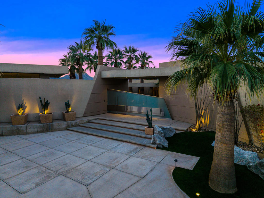 MLS #219135235DA image #2