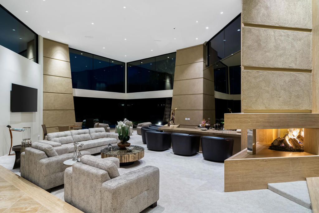 MLS #219135235DA image #8