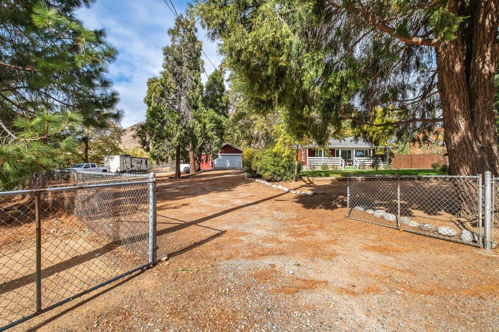 MLS #219135242PS image #4