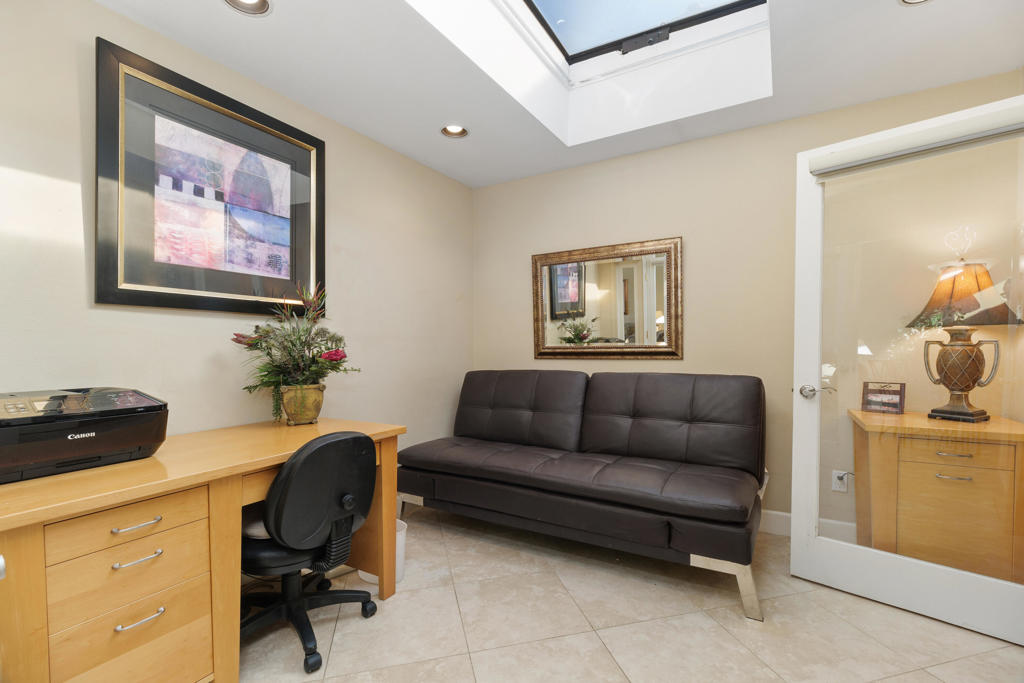 MLS #219135252DA image #17