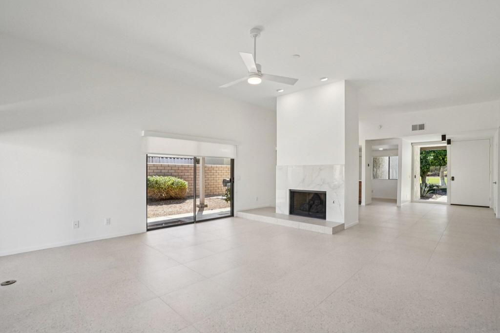 MLS #219135258DA image #9