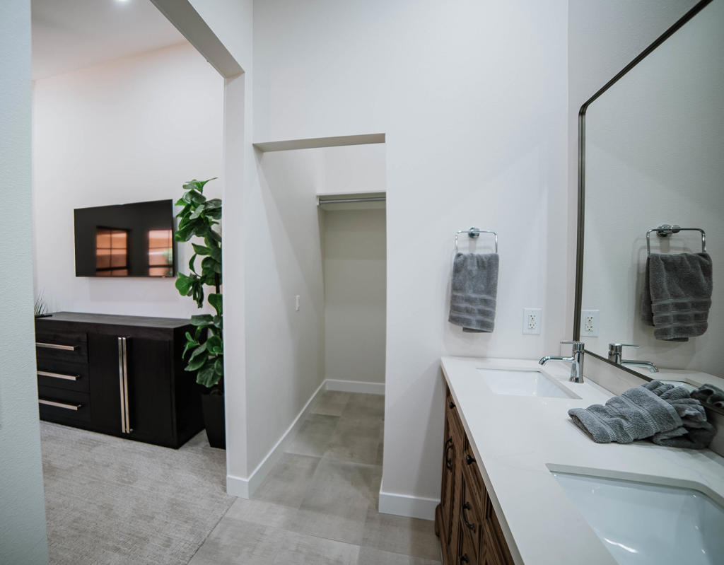 MLS #219135260DA image #16