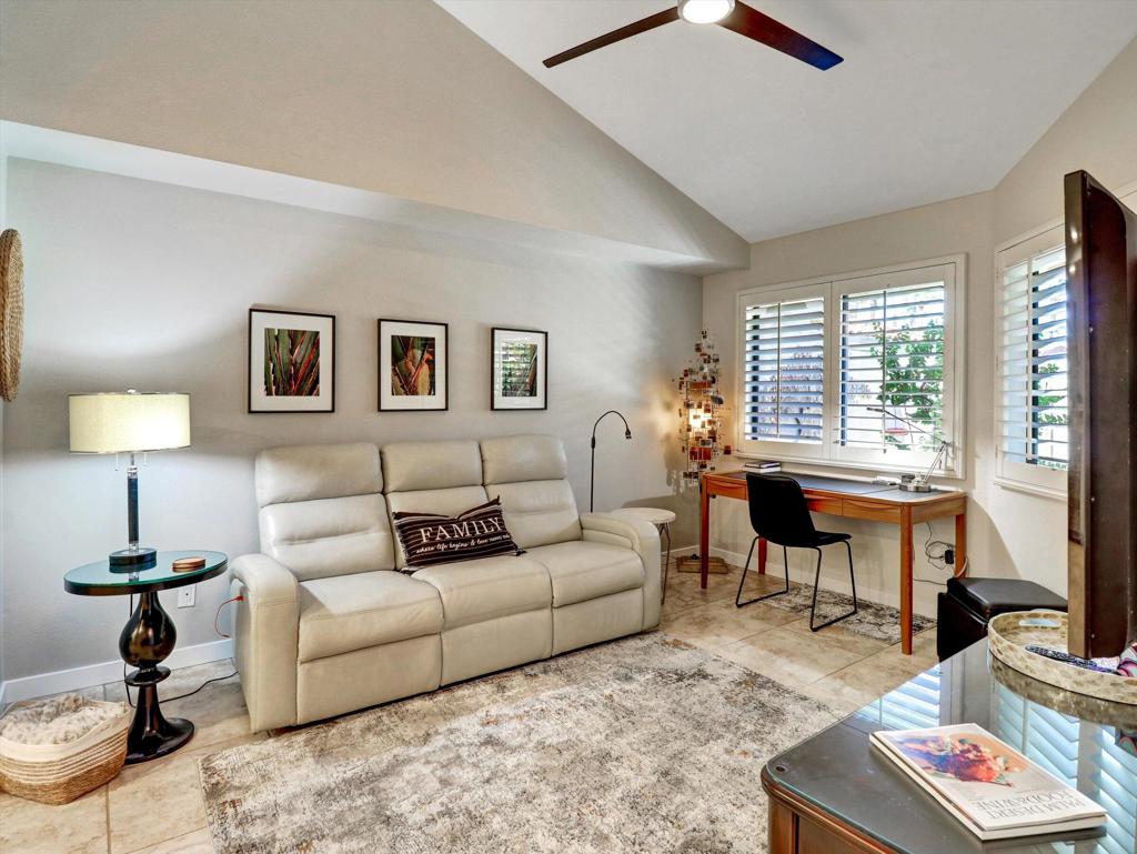 MLS #219135271DA image #8