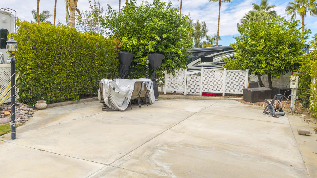 MLS #219135290PS image #2