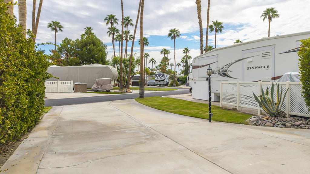 MLS #219135290PS image #3