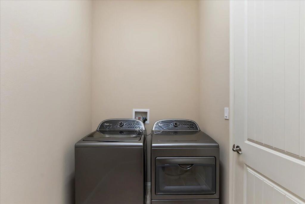 MLS #219135296DA image #10