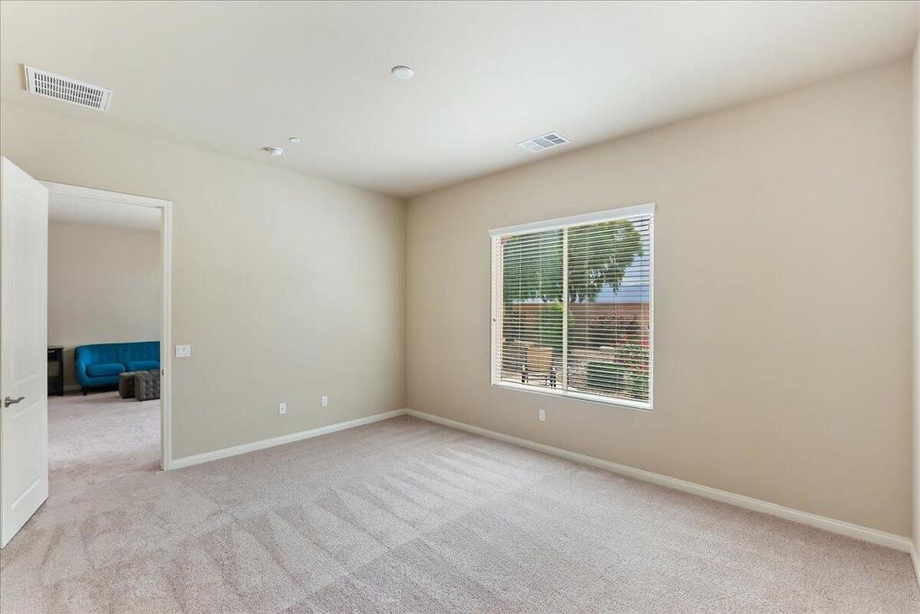 MLS #219135296DA image #13