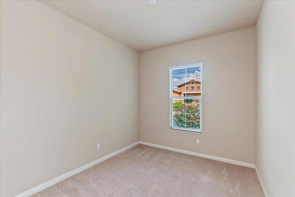 MLS #219135296DA image #16