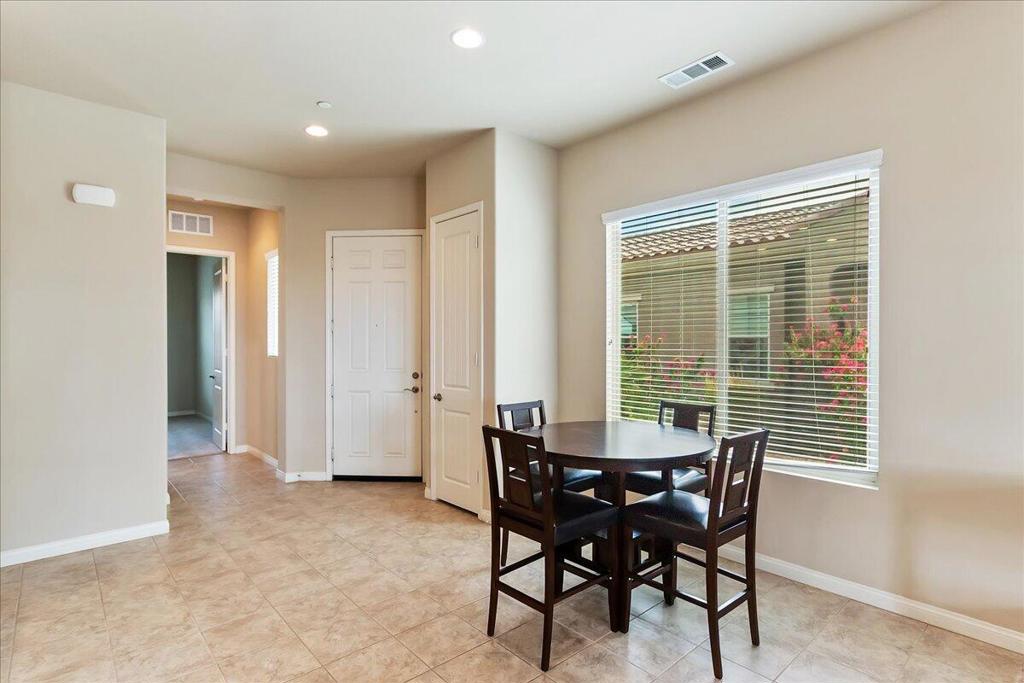 MLS #219135296DA image #9