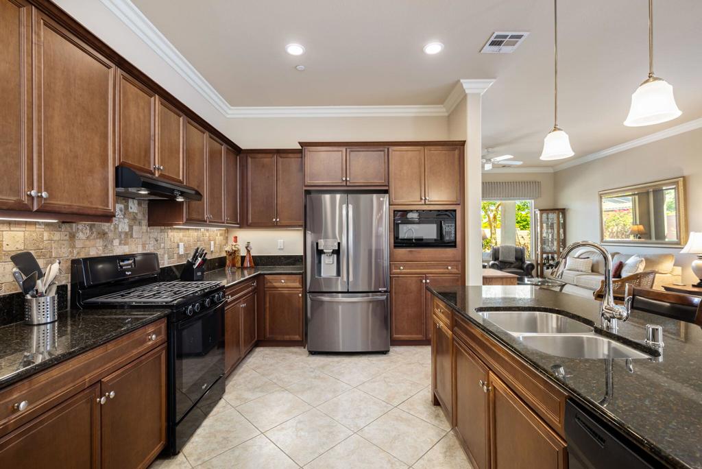 MLS #219135303DA image #13