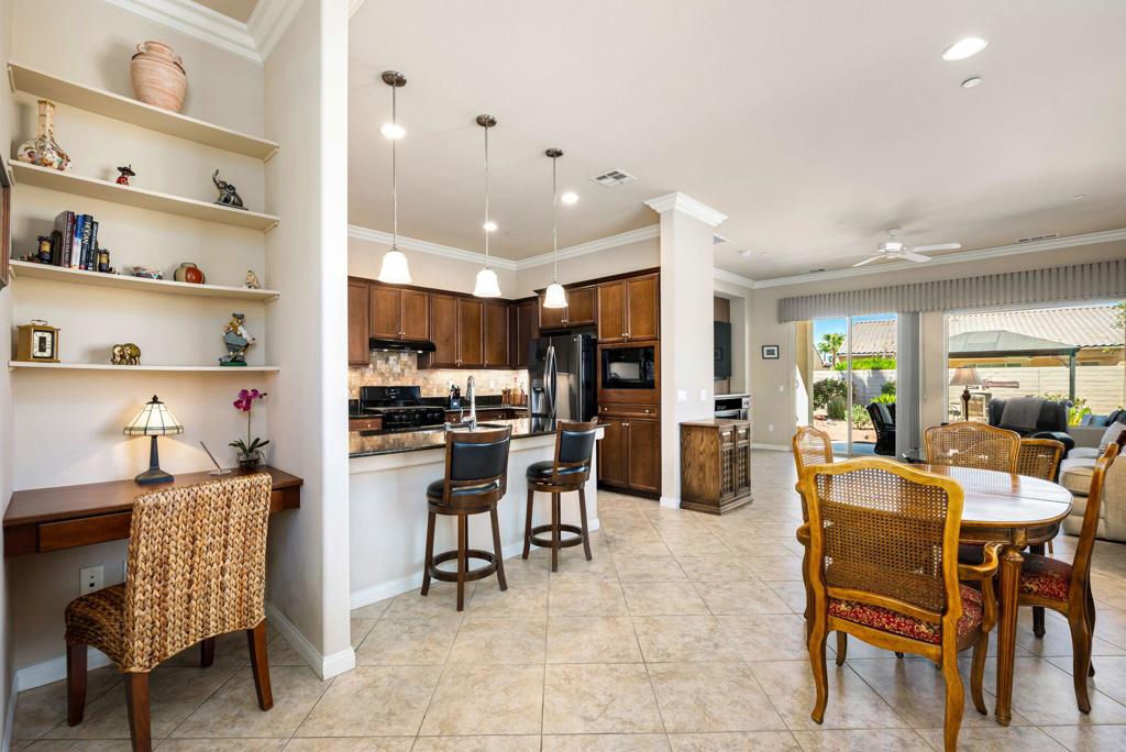 MLS #219135303DA image #6