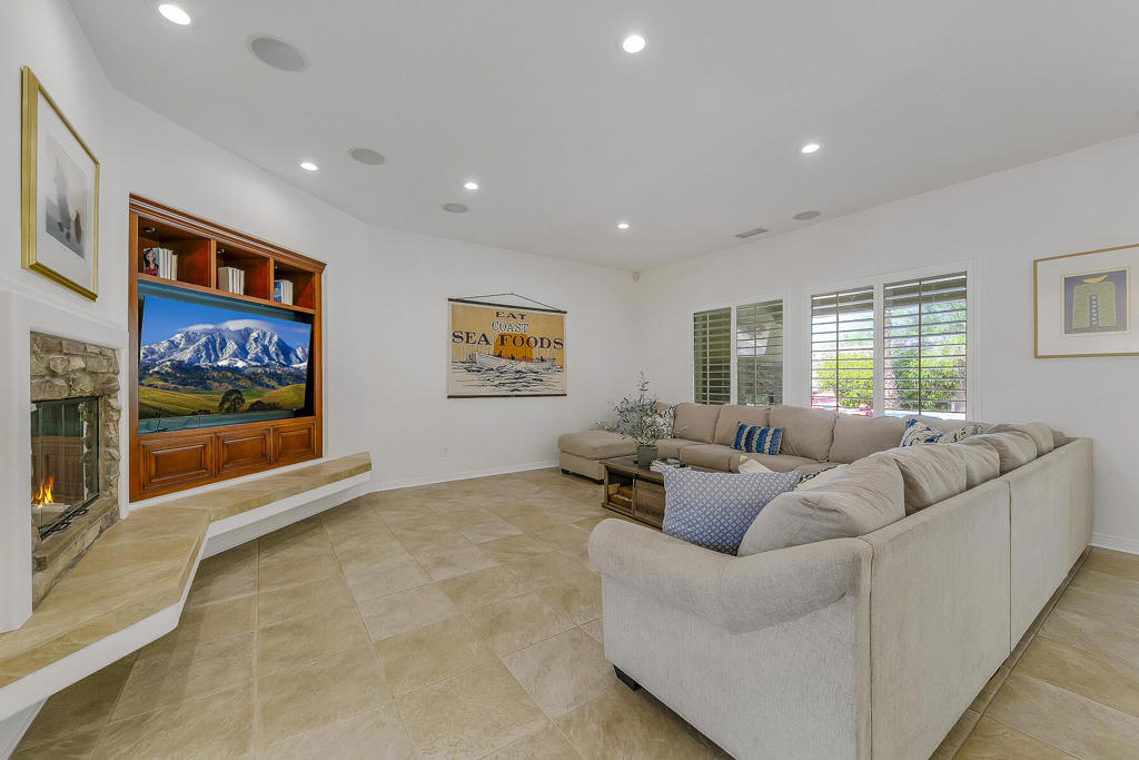 MLS #219135315DA image #17