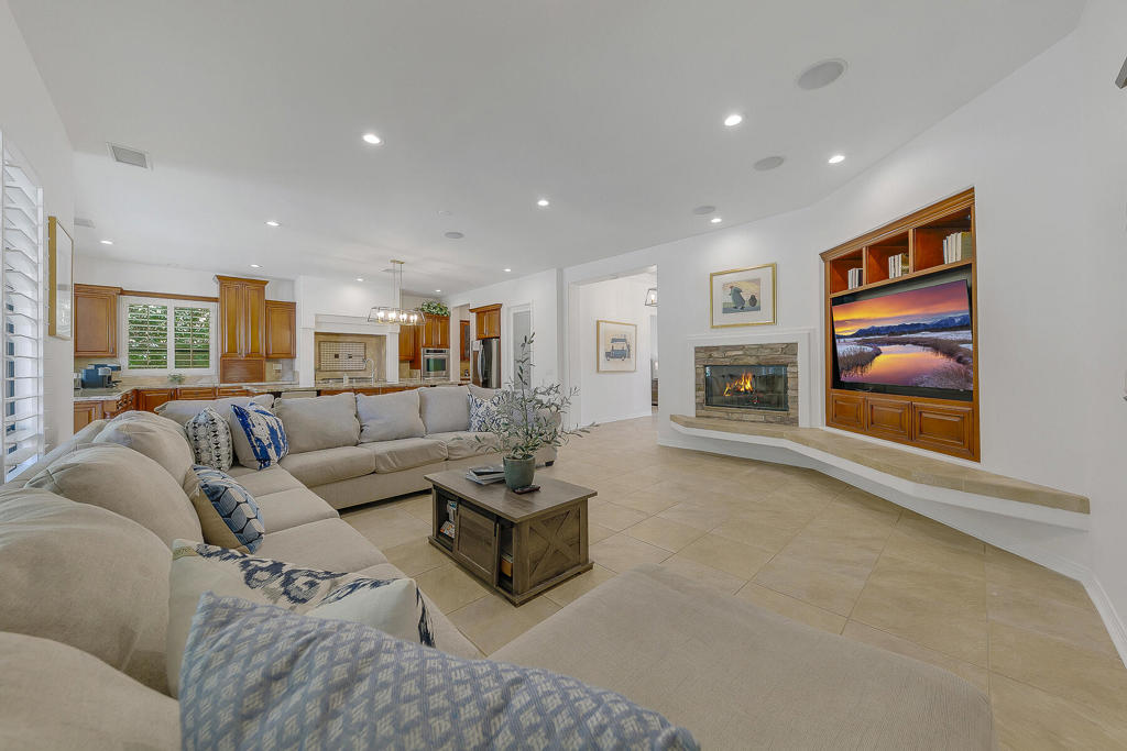 MLS #219135315DA image #19