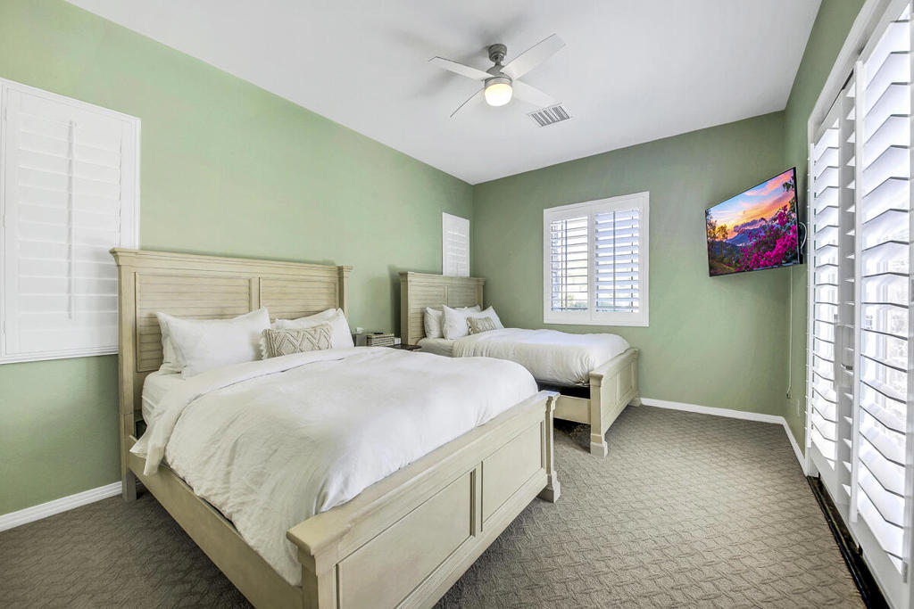 MLS #219135315DA image #24