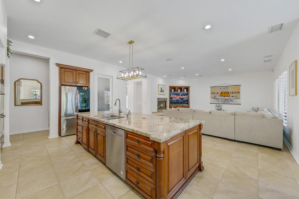 MLS #219135315DA image #9