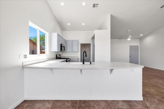 MLS #219135320PS image #4