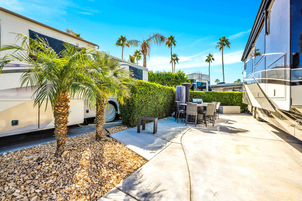 MLS #219135330PS image #2