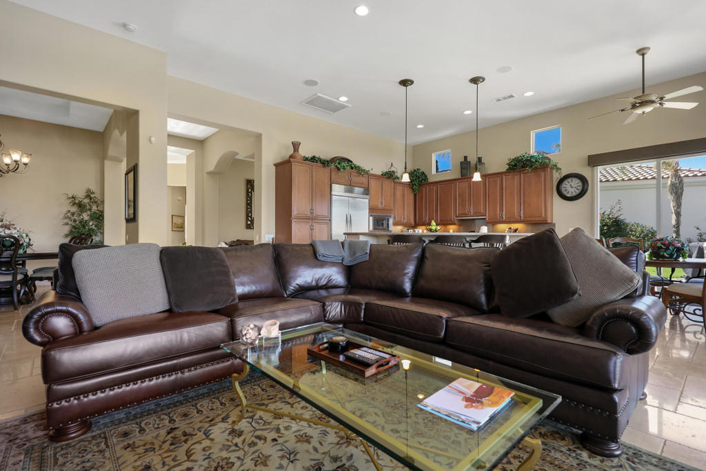 MLS #219135339DA image #5