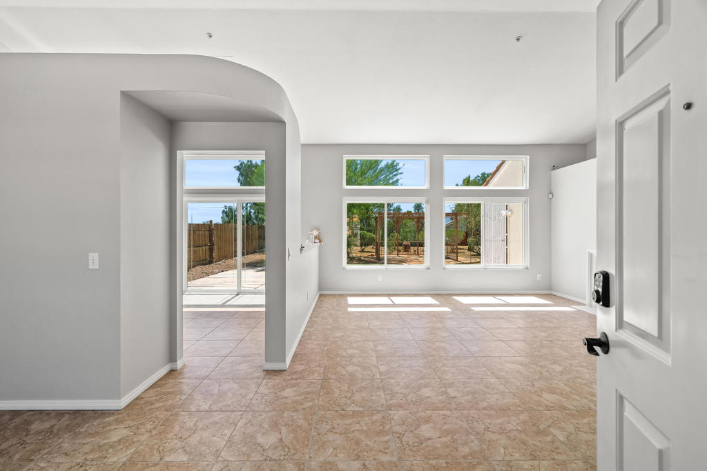 MLS #219135352DA image #5