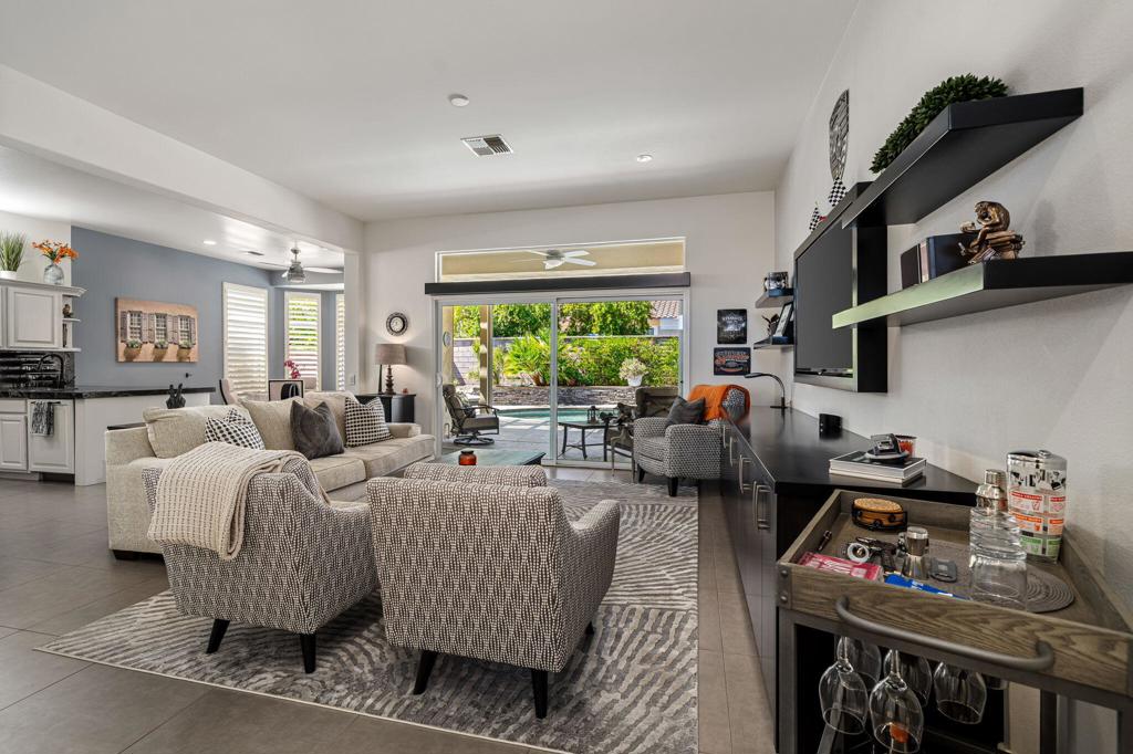 MLS #219135359DA image #11