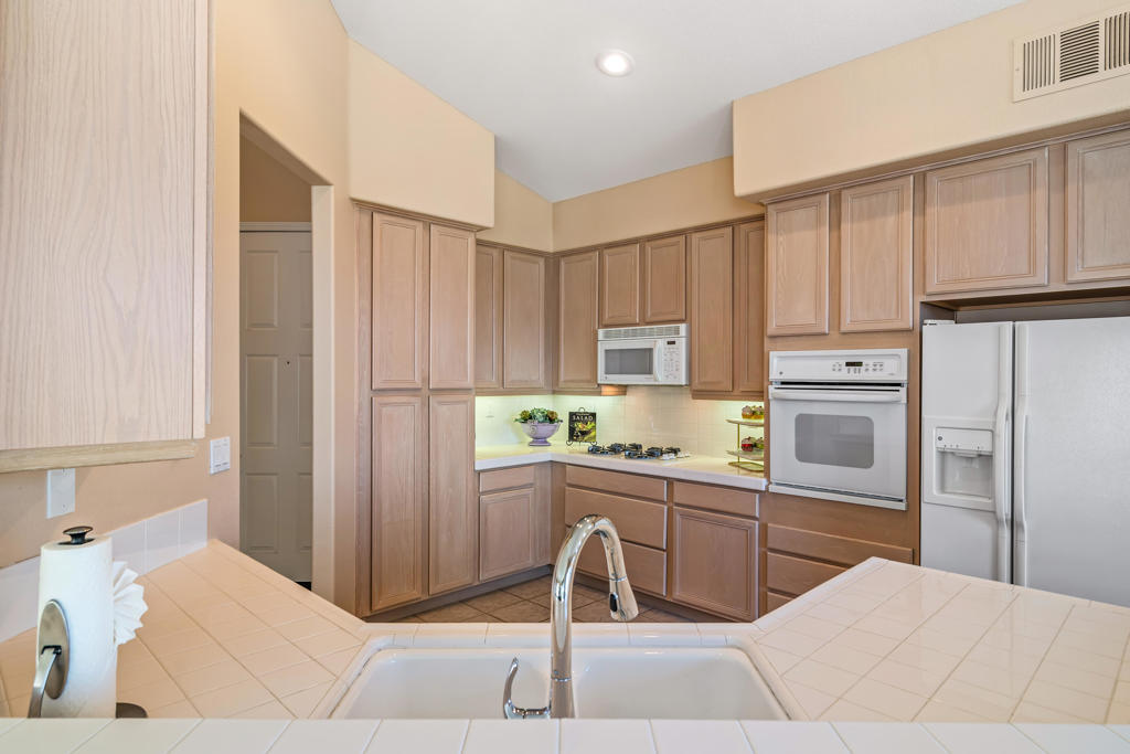 MLS #219135376DA image #12