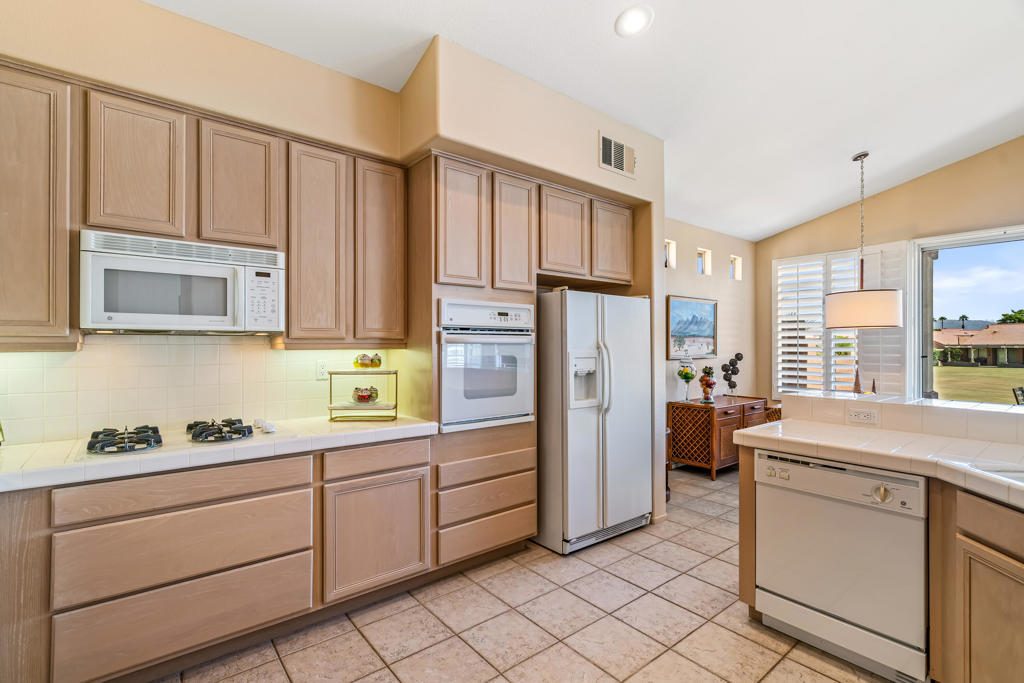 MLS #219135376DA image #15