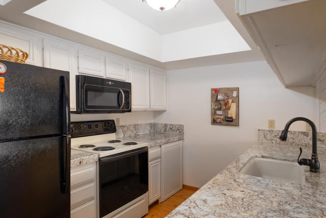 MLS #219135398PS image #1